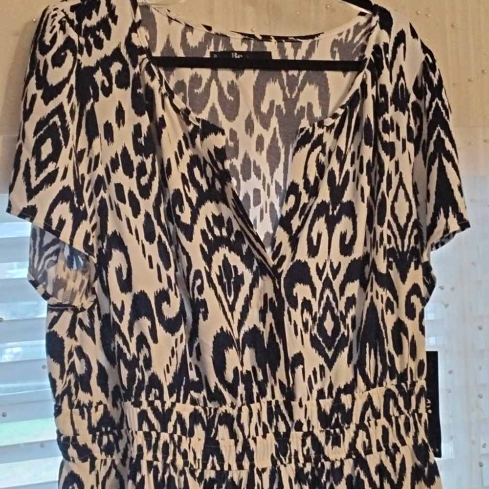 Be by Chetta Sea Breeze V Neck Navy & White Patterned Midi Dress, Size: 2X, NWT - Picture 2 of 13